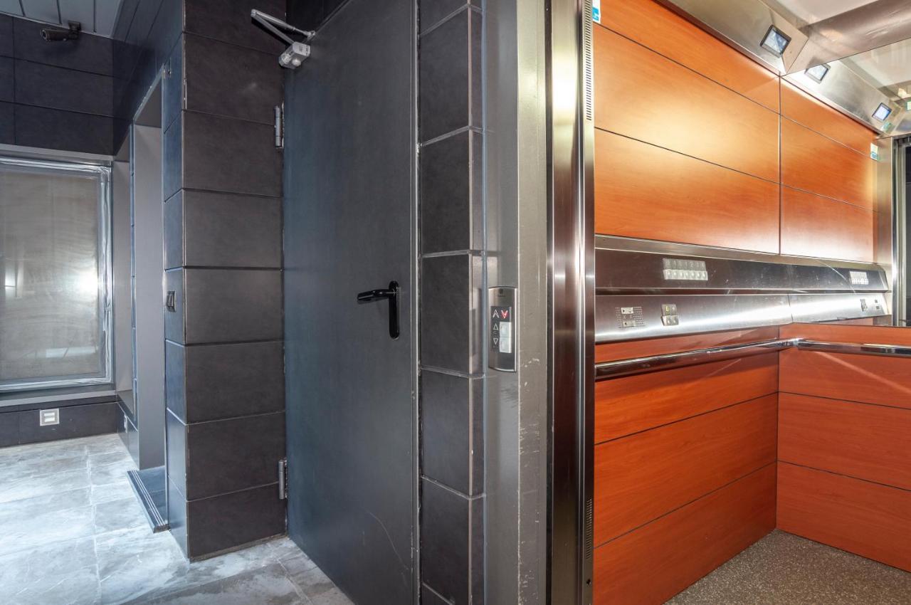 Bhost - Apartamento Victoria Málaga Kültér fotó